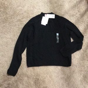 Beautiful textured sweater in classic black